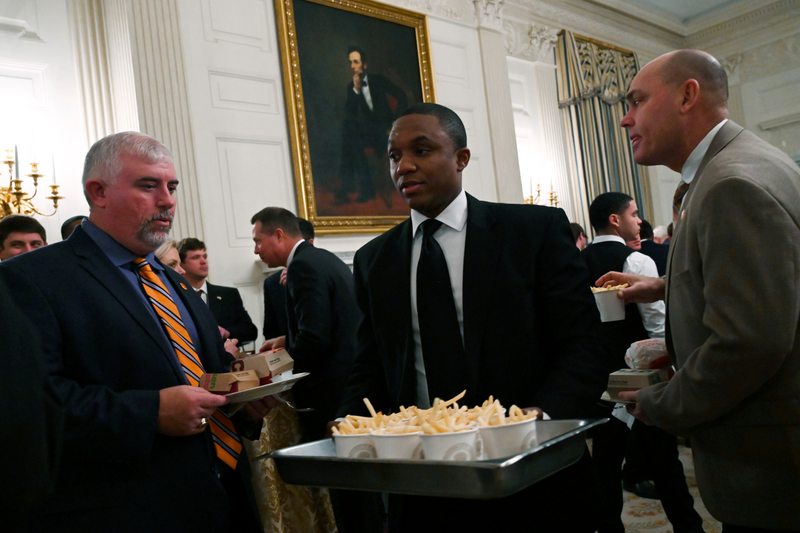 Illustration for article titled Seriously, This Loser Gave Clemson French Fries In Little Presidential Cups